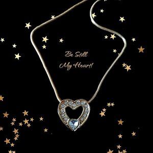 VINTAGE Crystal And Gold Heart Necklace  SWEET AND SPARKLY 